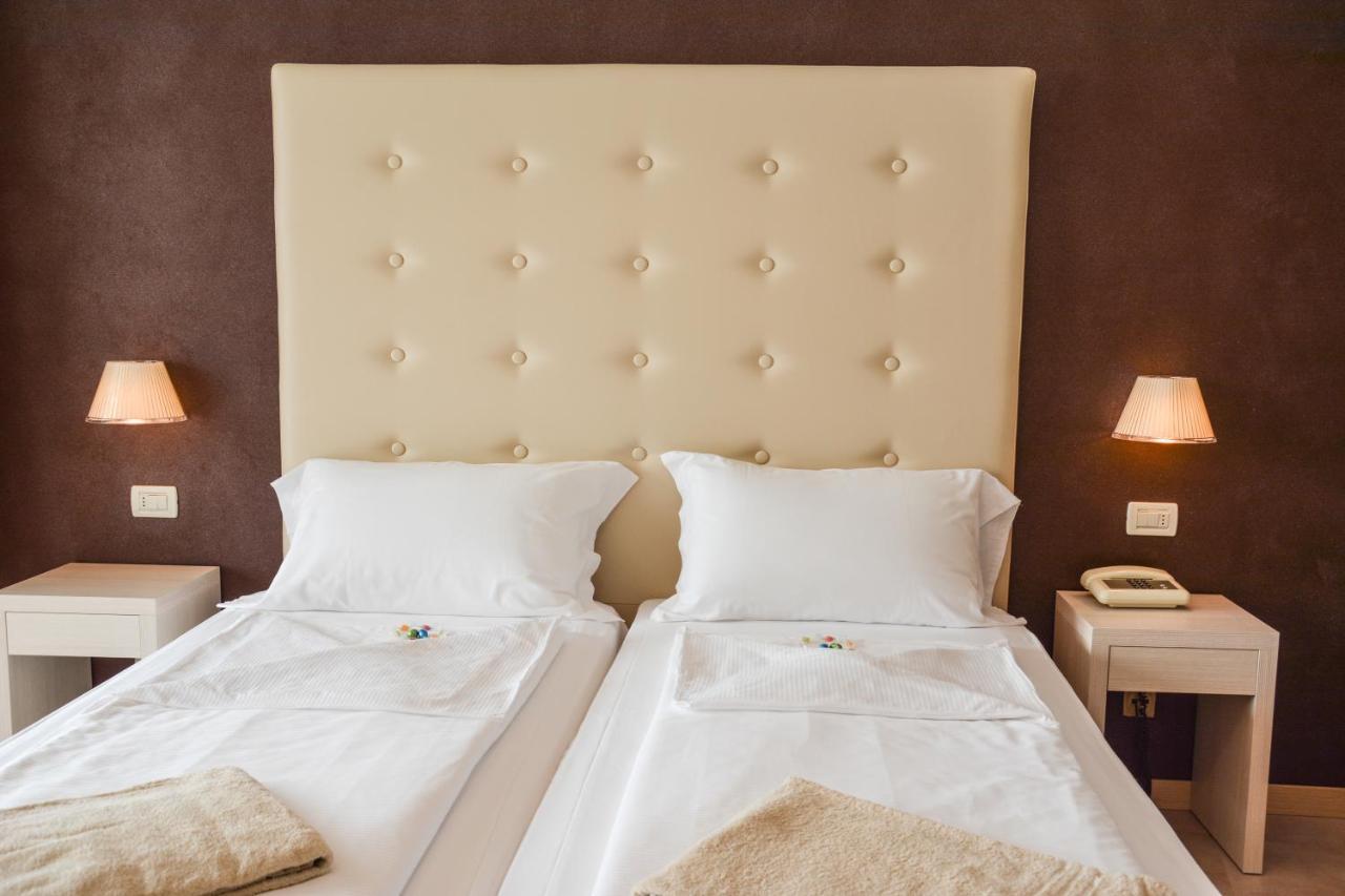 Hotel Astor Limone sul Garda Εξωτερικό φωτογραφία